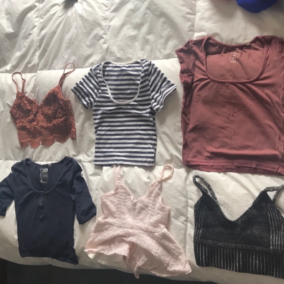 Nollie Tops - Bundle of cute crop tops ❤️💘